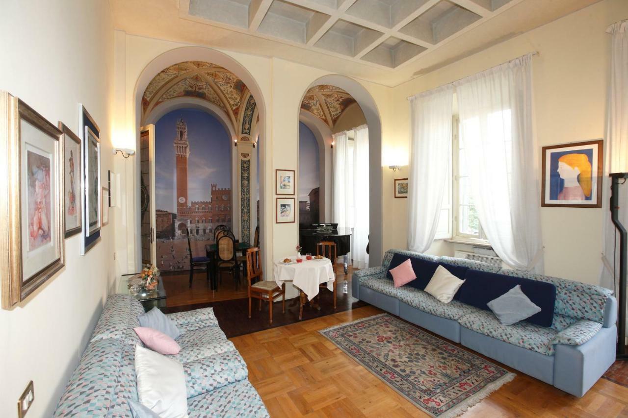Residenza D'Epoca Montanini Bed & Breakfast Siena Luaran gambar