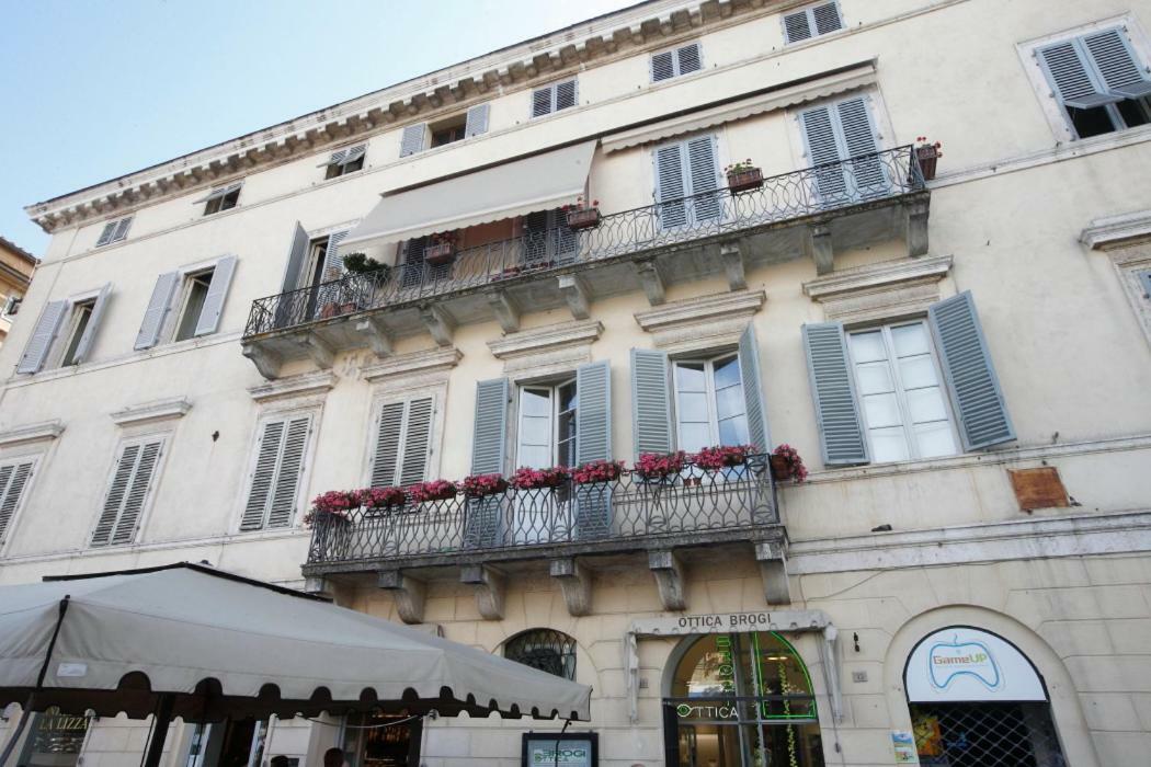 Residenza D'Epoca Montanini Bed & Breakfast Siena Luaran gambar